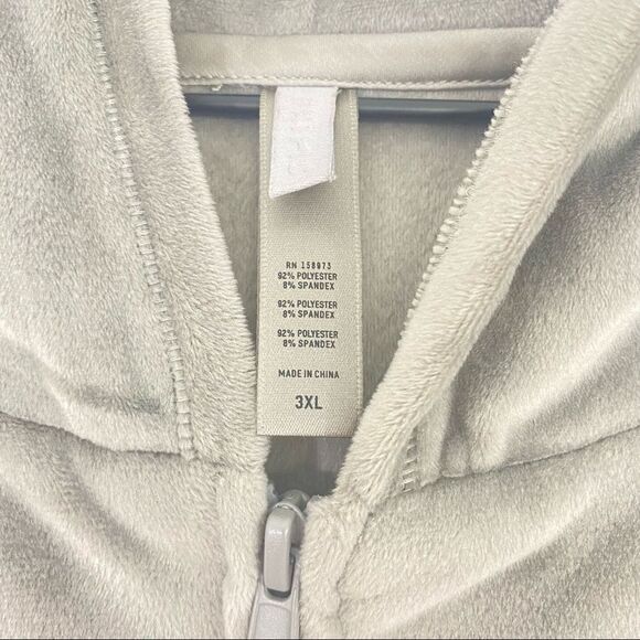 Skims Hoodie - Picture 6 of 8